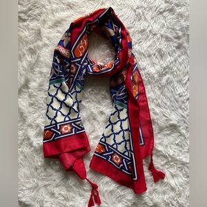 Women scarf